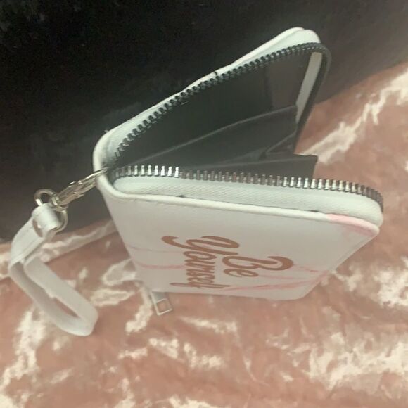 Be Yourself wristlet wallet - Picture 6 of 7